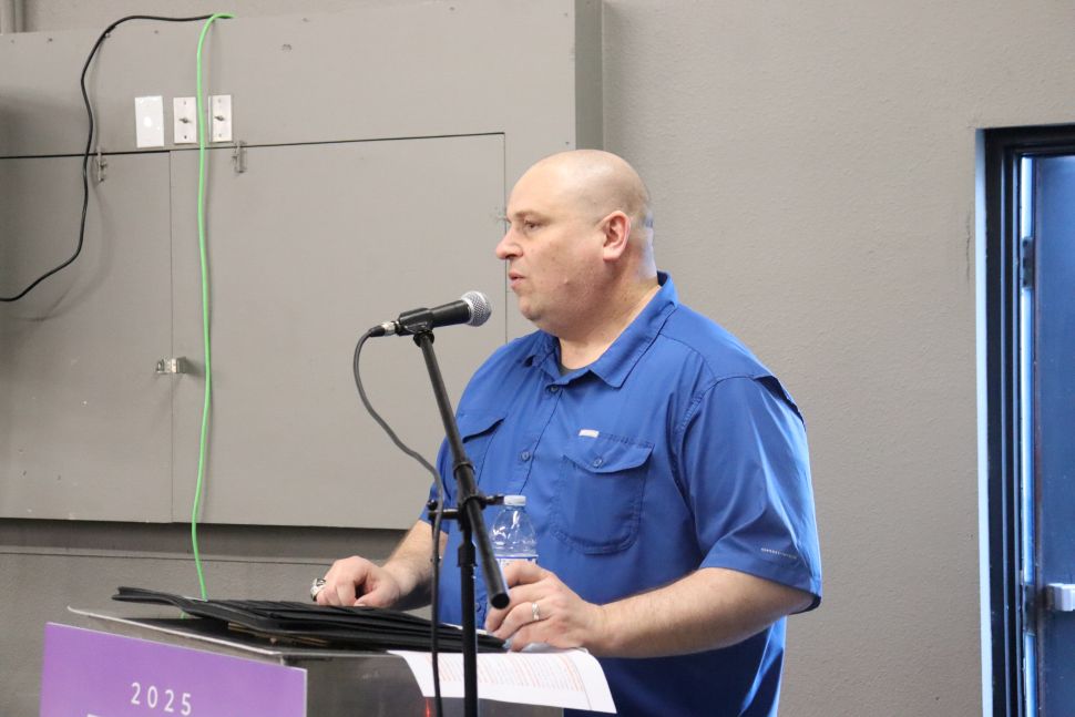 Former Roughrider speaks at stock growers club fundraiser ...