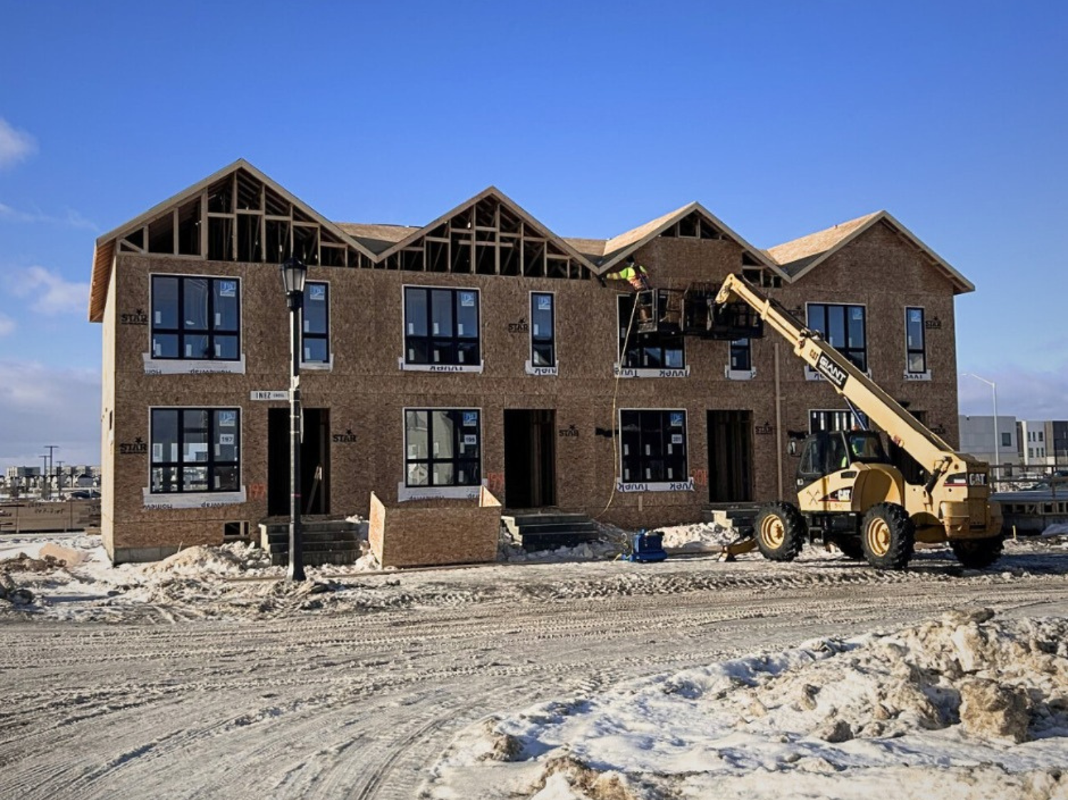 Winnipeg outpaces national housing trend with strong start to 2026