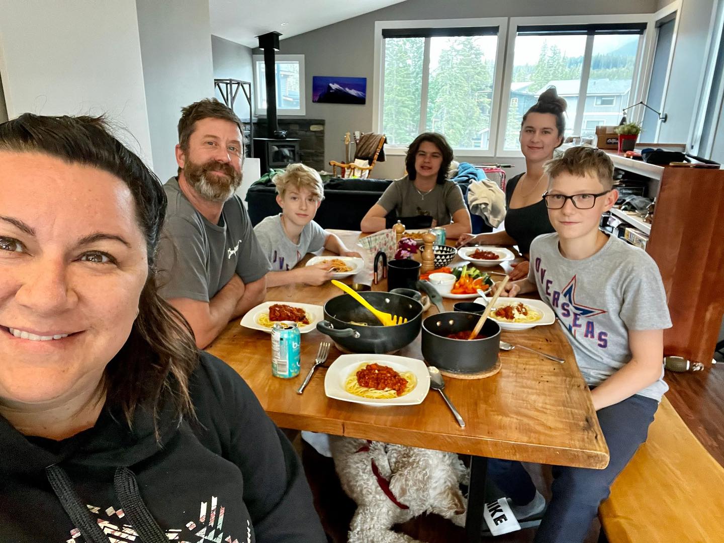 Cochrane families invited to host young international hockey players