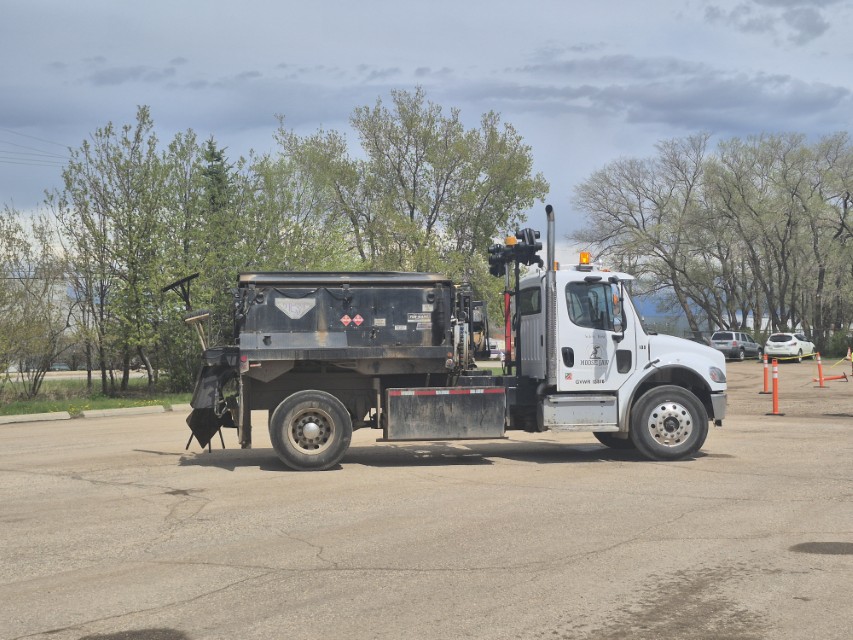 Public Works Week event draws hundreds despite weather challenges ...