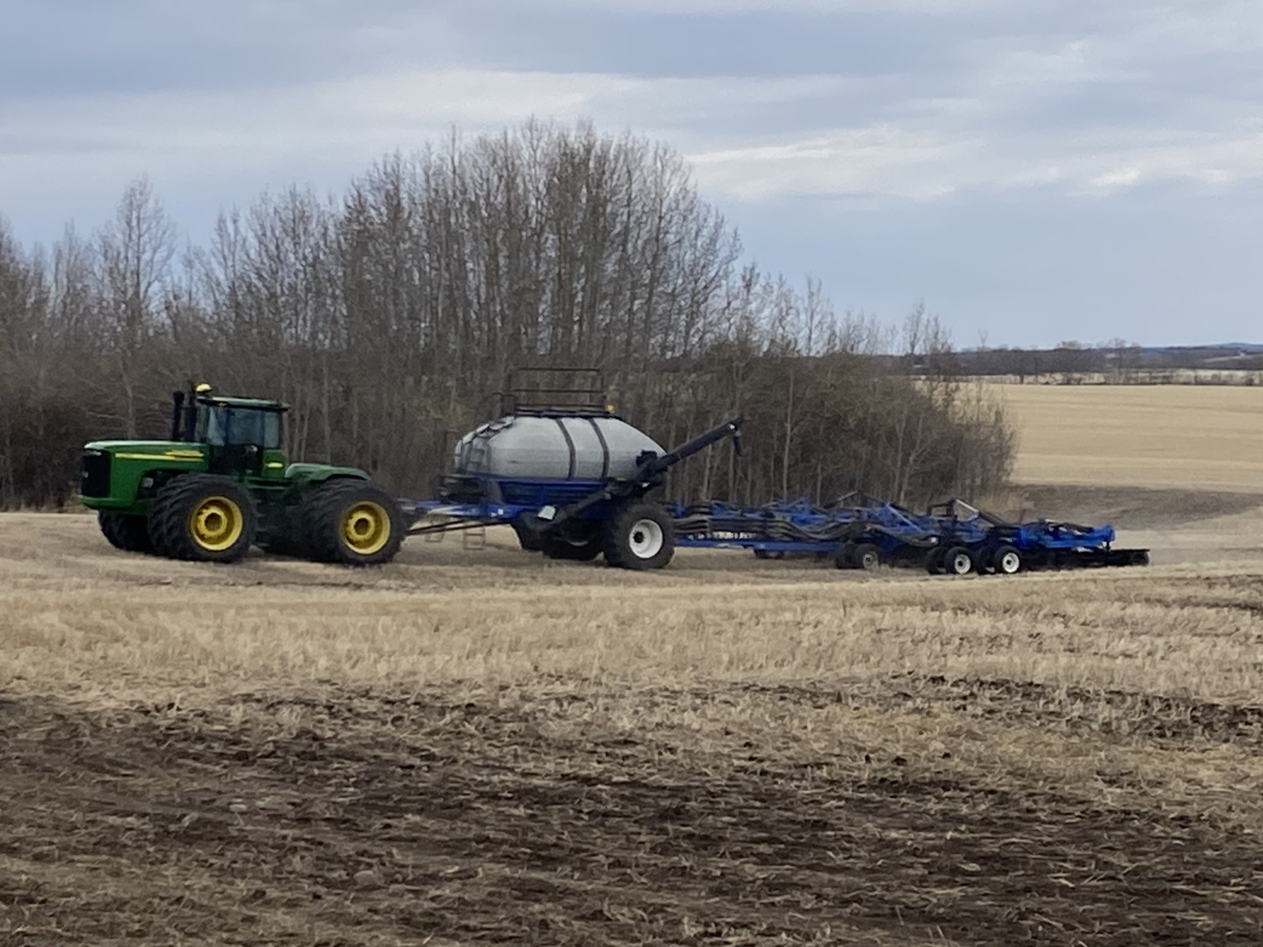 Cold Spring slows Alberta seeding - CochraneNow: Cochrane, Alberta's ...