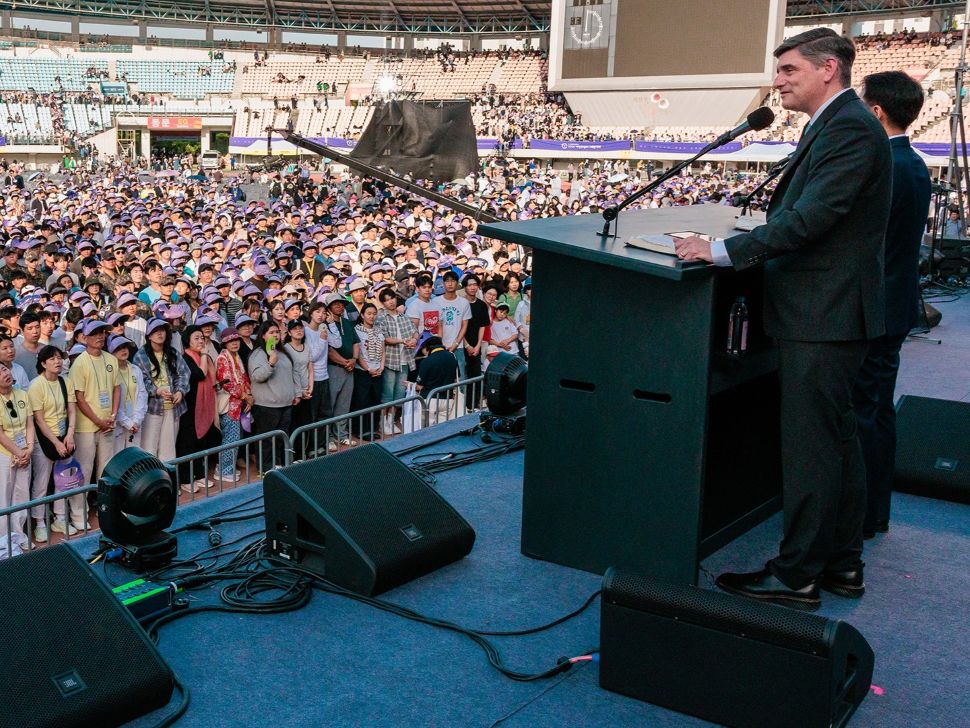Will Graham shares Gospel with more than 21,000 in South Korea
