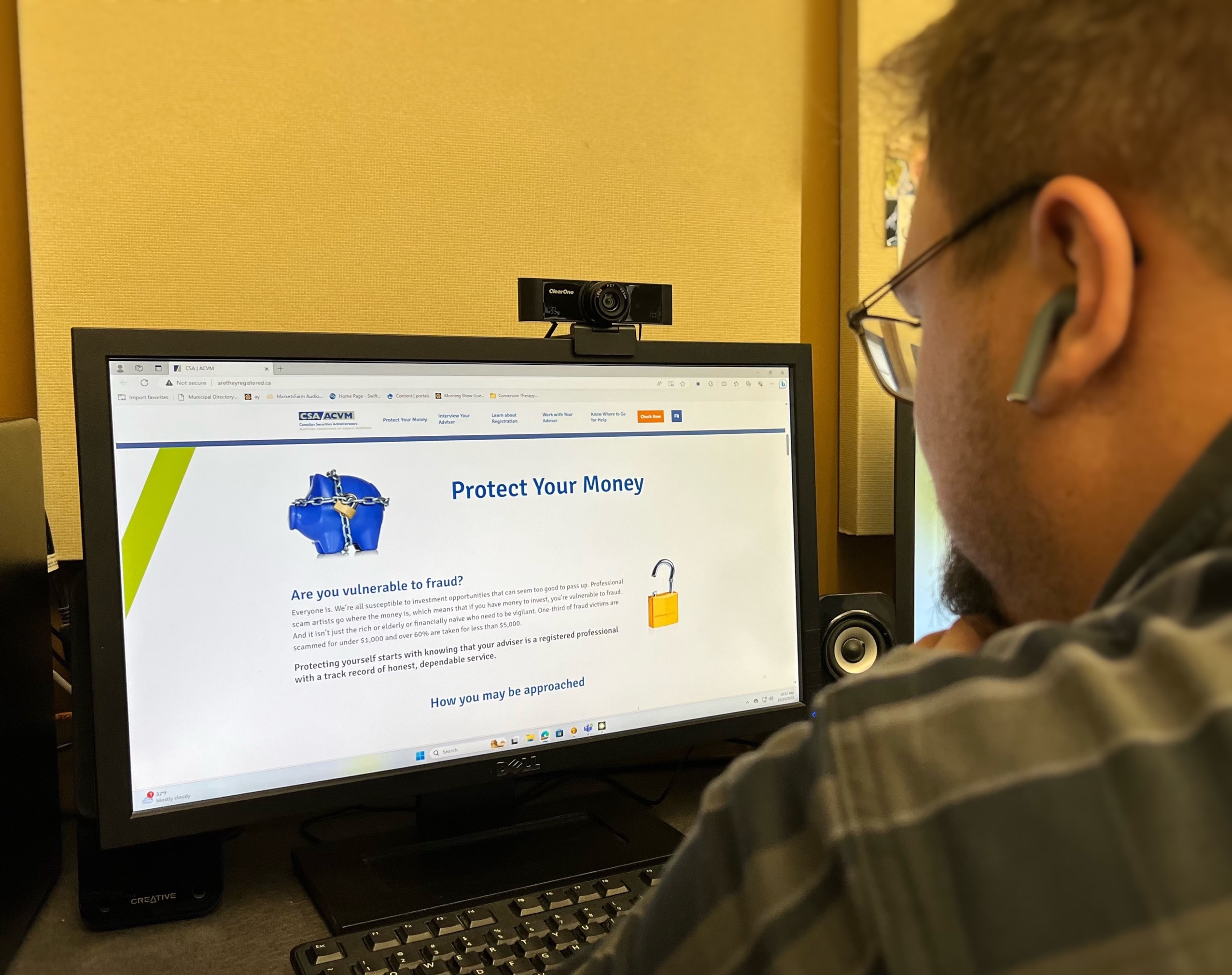 Saskatchewan regulator warns investors about unregistered online trading platforms