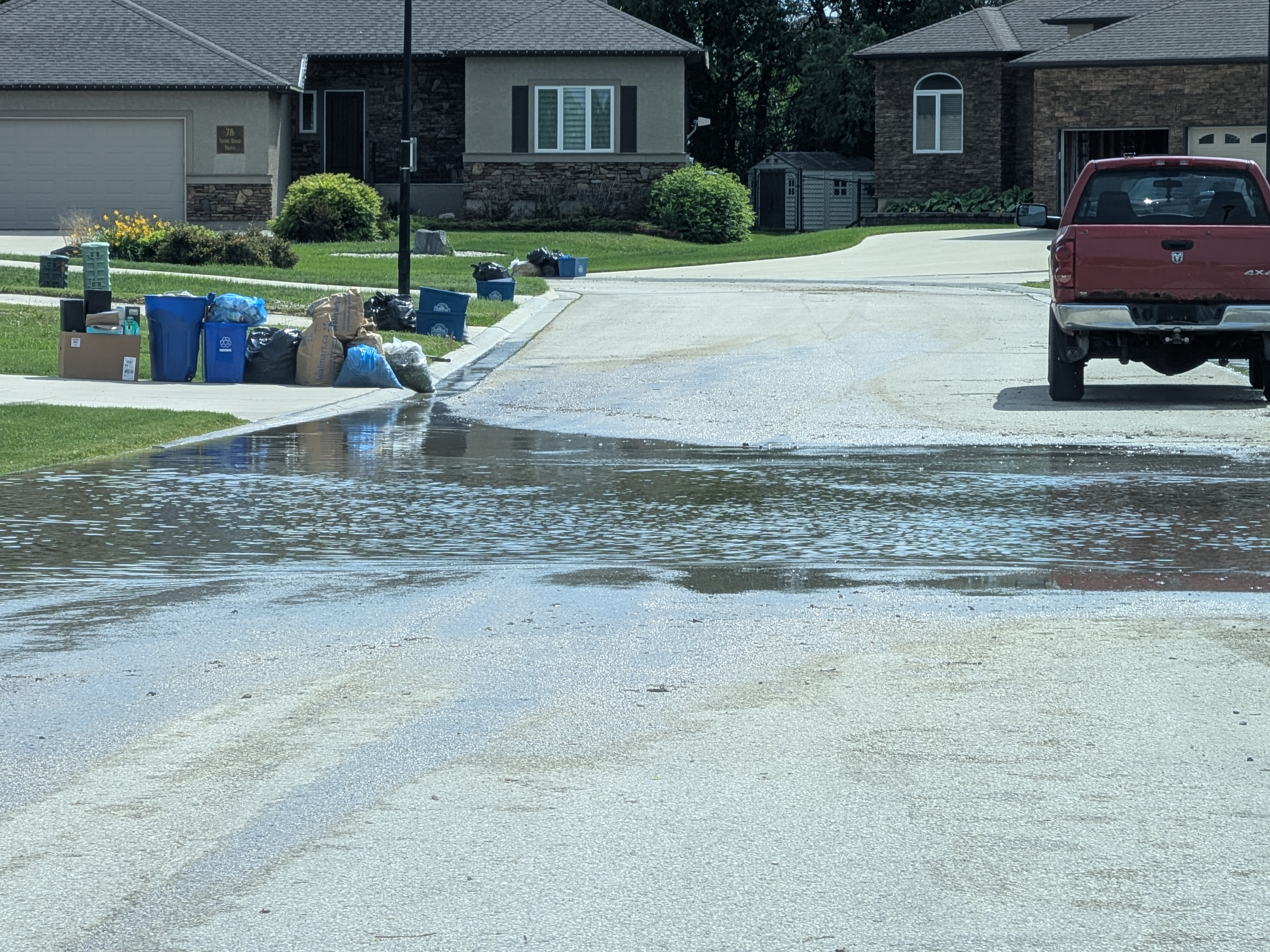 VIDEO: Historic flooding overwhelms Stonewall and Stony Mountain ...