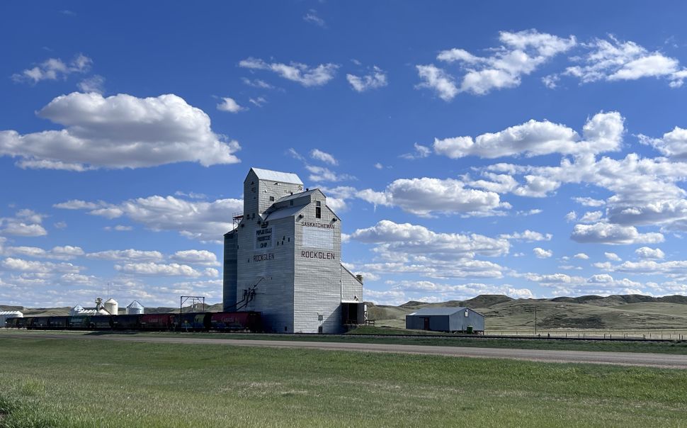 Hot, windy weather helps push southwest seeding to 91 per cent ...