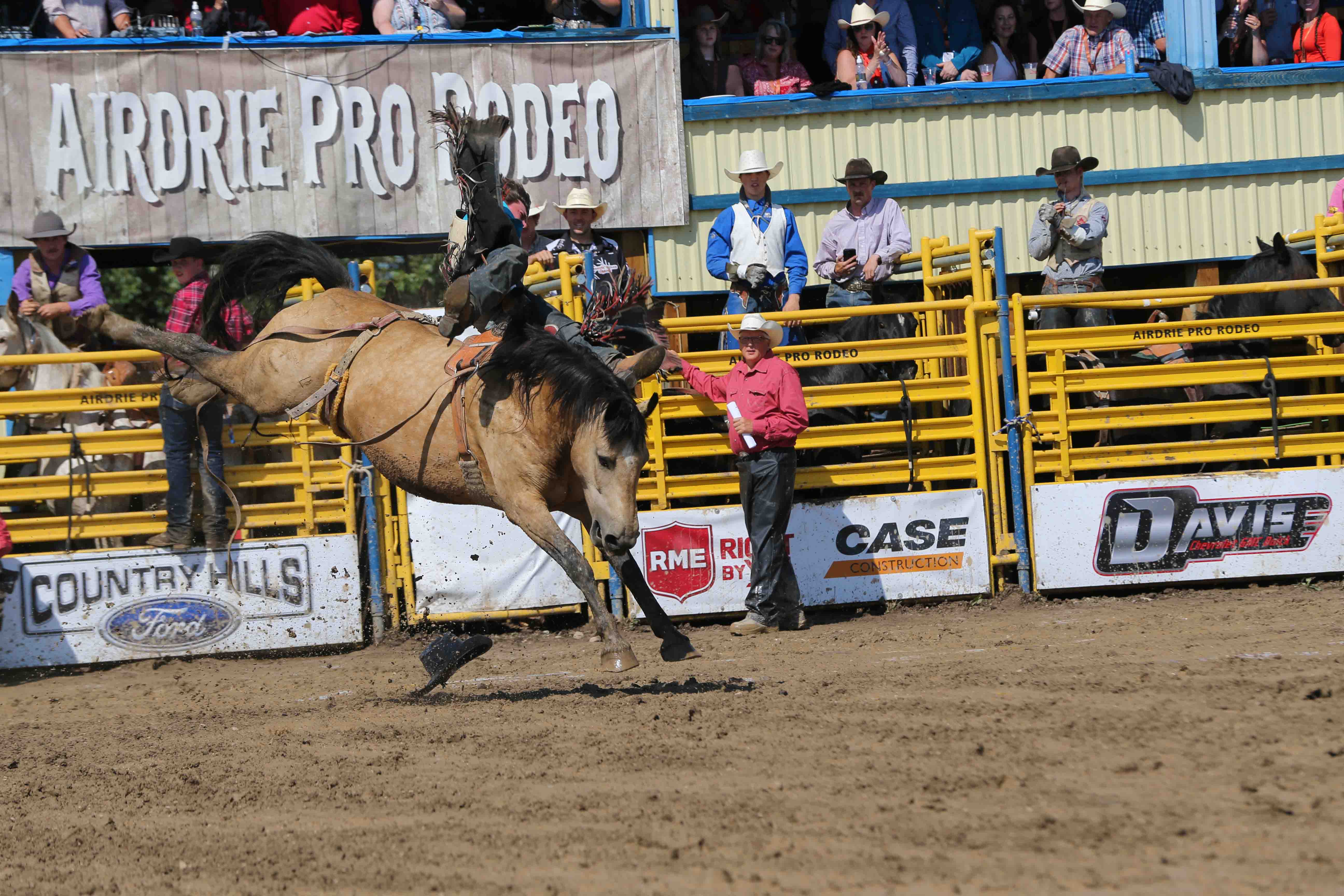 Mud, denim and Canada Day pride as Airdrie Pro Rodeo wraps up ...