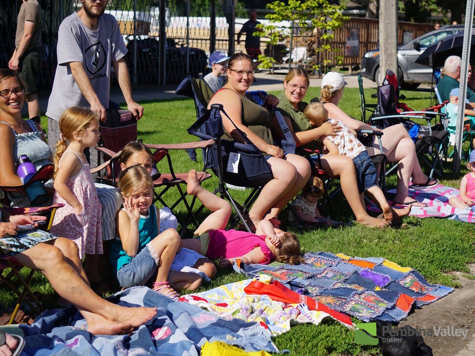 Your weekend guide to the Pembina Valley : Festivals , Parades and so much fun - PembinaValleyOnline . com - Local news , Weather , Sports , Free Classifieds and Business Listings for the Pembina Valley , Manitoba