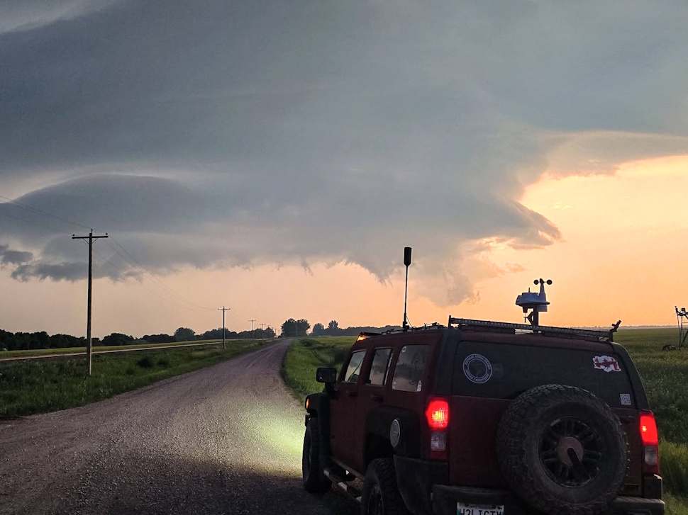 Environment Canada reports widespread wind damage after Manitoba storms