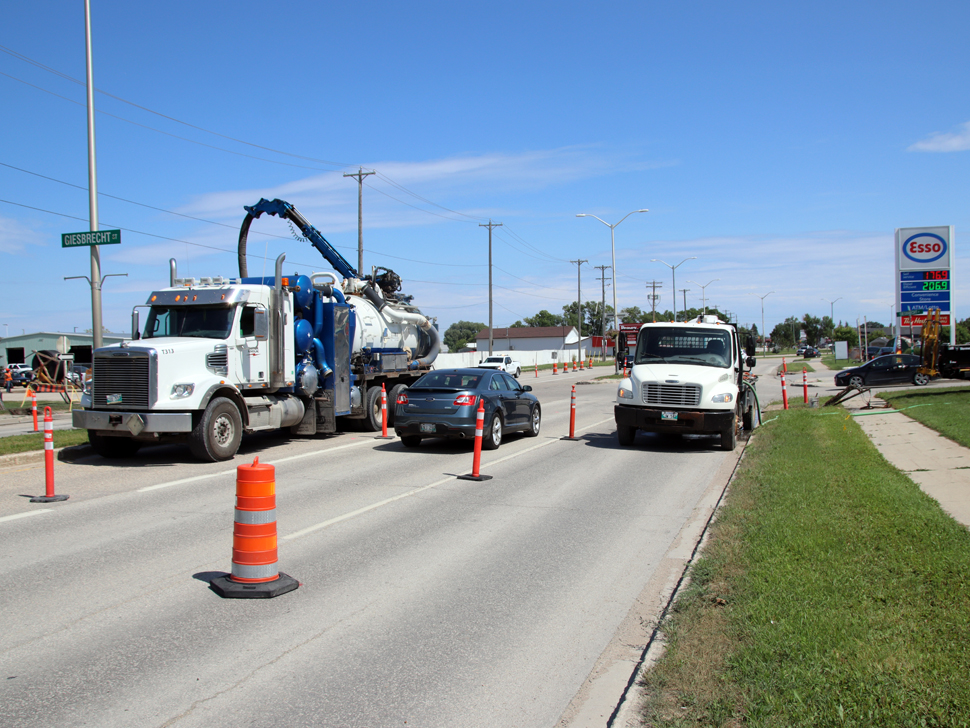 Work begins on new traffic signals in Steinbach