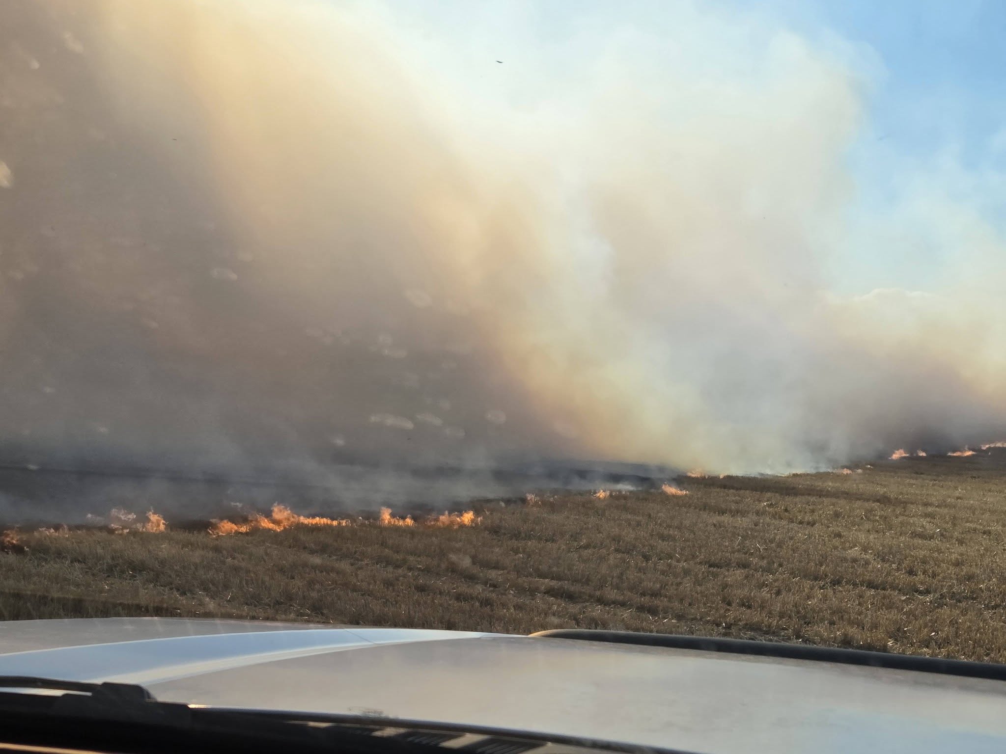 Broken power line linked to Saturday fire that threatened home south of ...